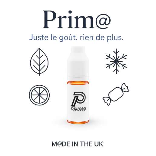 Flacon de e-liquide Prim@ sur fond pêche pastel, avec pictogrammes des saveurs tabac, fruit, menthol et bonbon. Mention M@de in the UK visible.